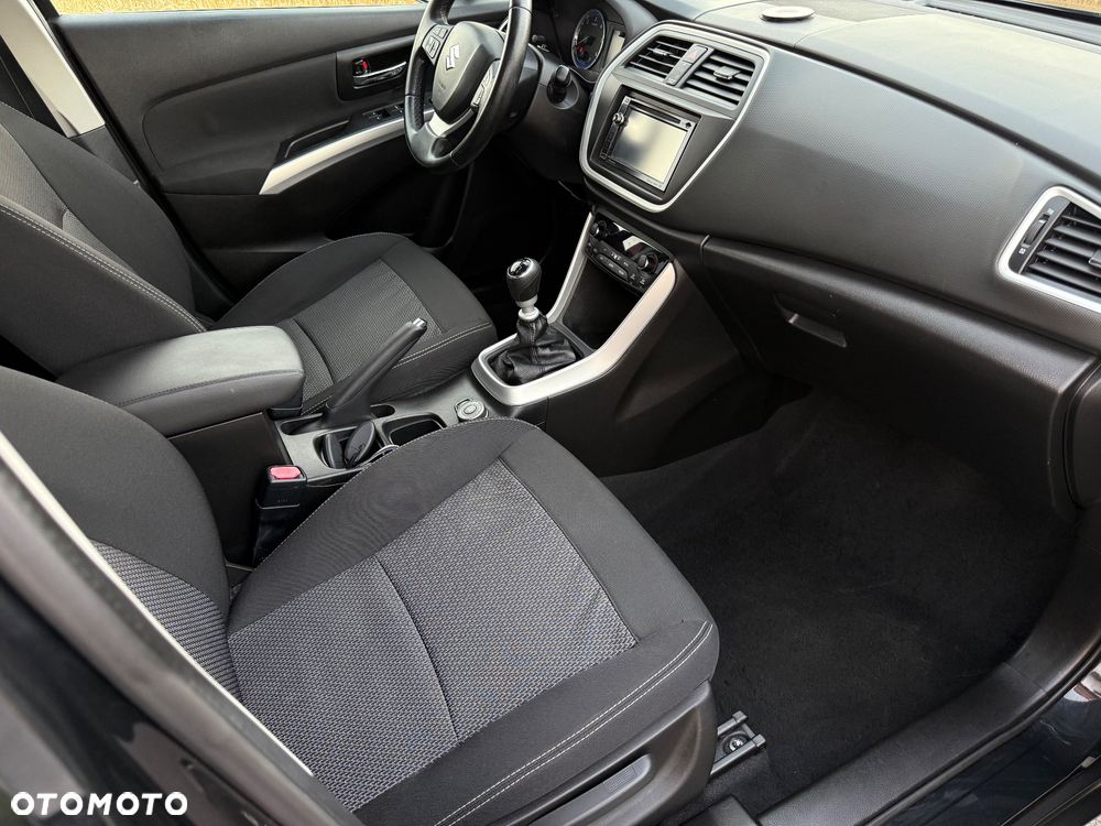 Suzuki S-Cross - 17