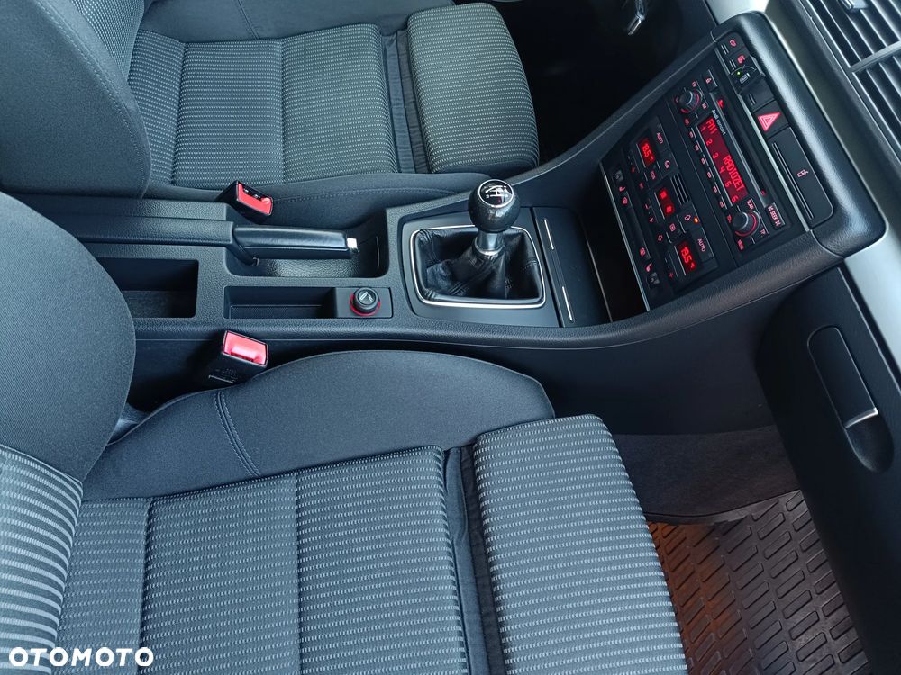 Audi A4 Limousine 1.8 T - 11