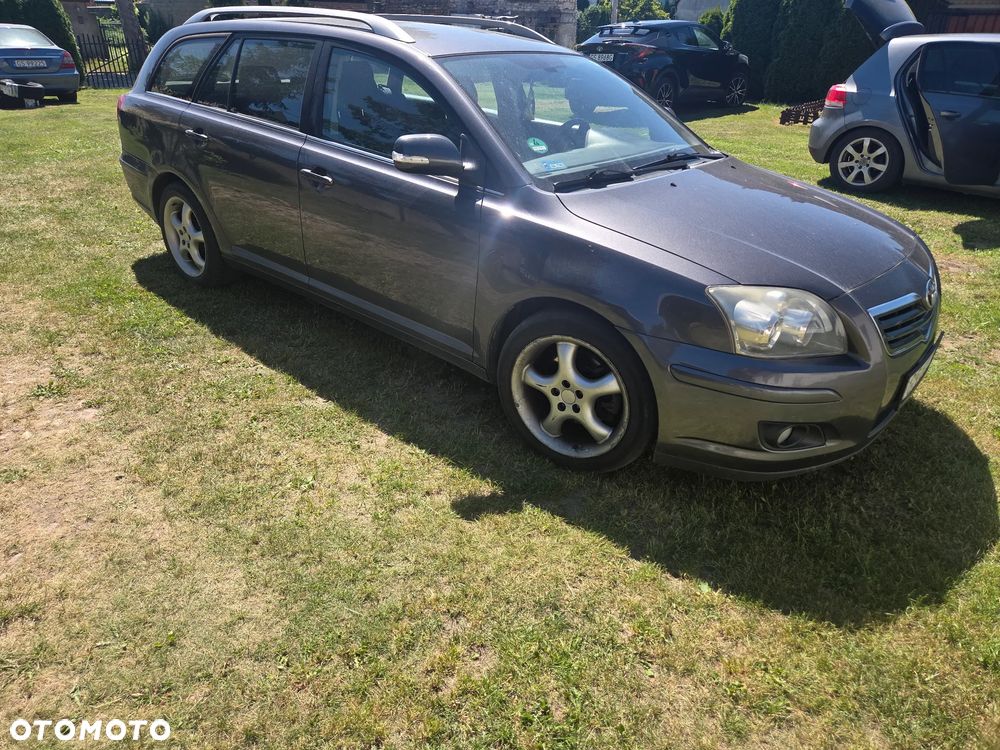 Toyota Avensis 2.0 D-4D - 4