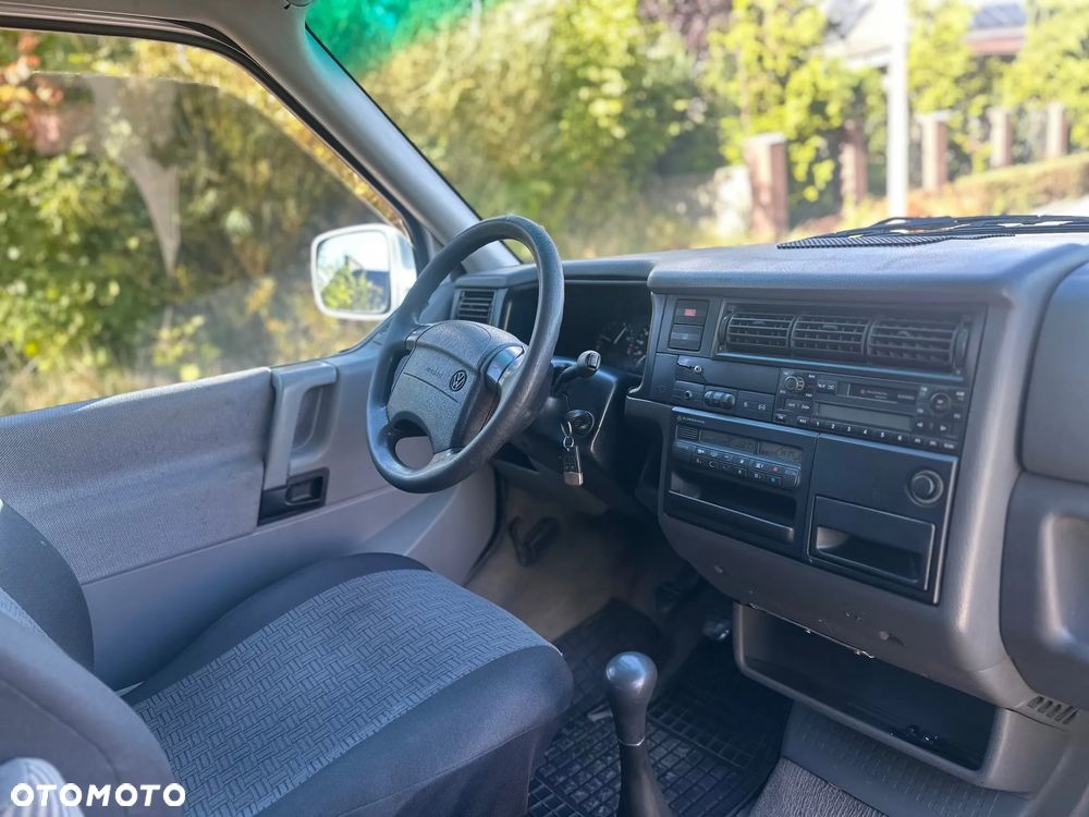 Volkswagen Caravelle TDI Basis / CL - 19