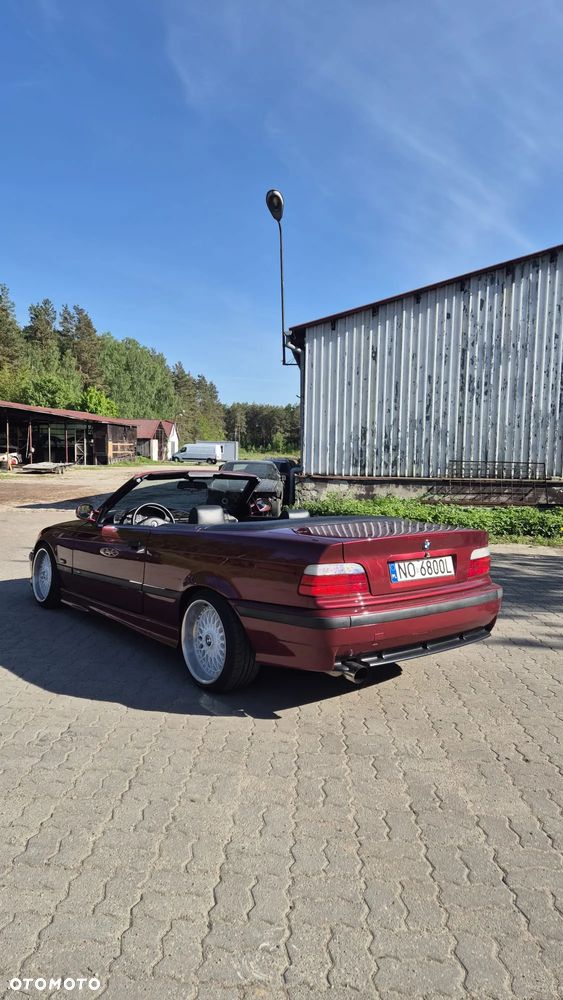 BMW Seria 3 - 16