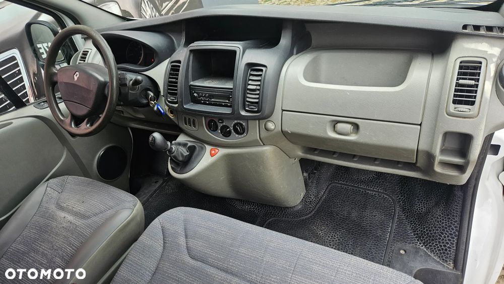 Renault Trafic - 6