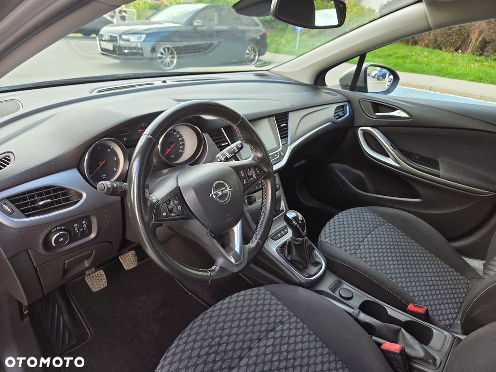 Opel Astra 1.6 CDTI Essentia S&S - 9