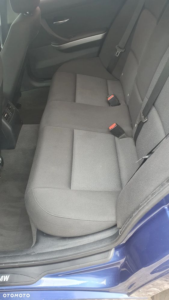 BMW Seria 3 325i Edition Sport - 13