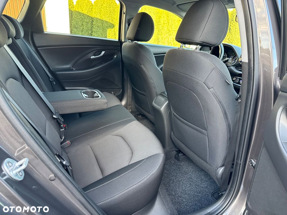 Hyundai i30 1.4 T-GDI YES!+ - 28