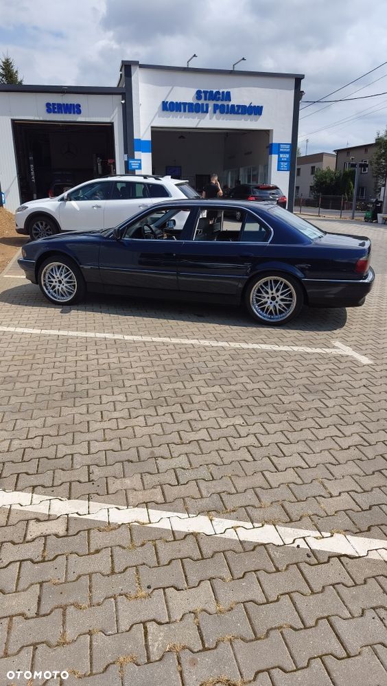 BMW Seria 7 - 3
