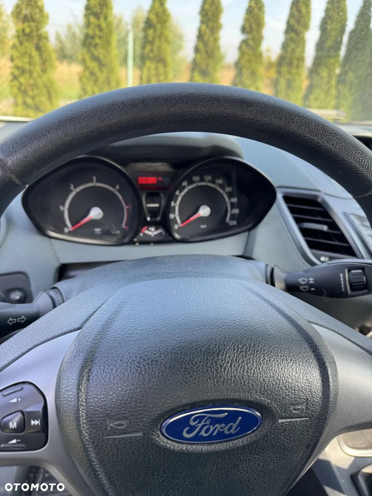 Ford Fiesta - 4