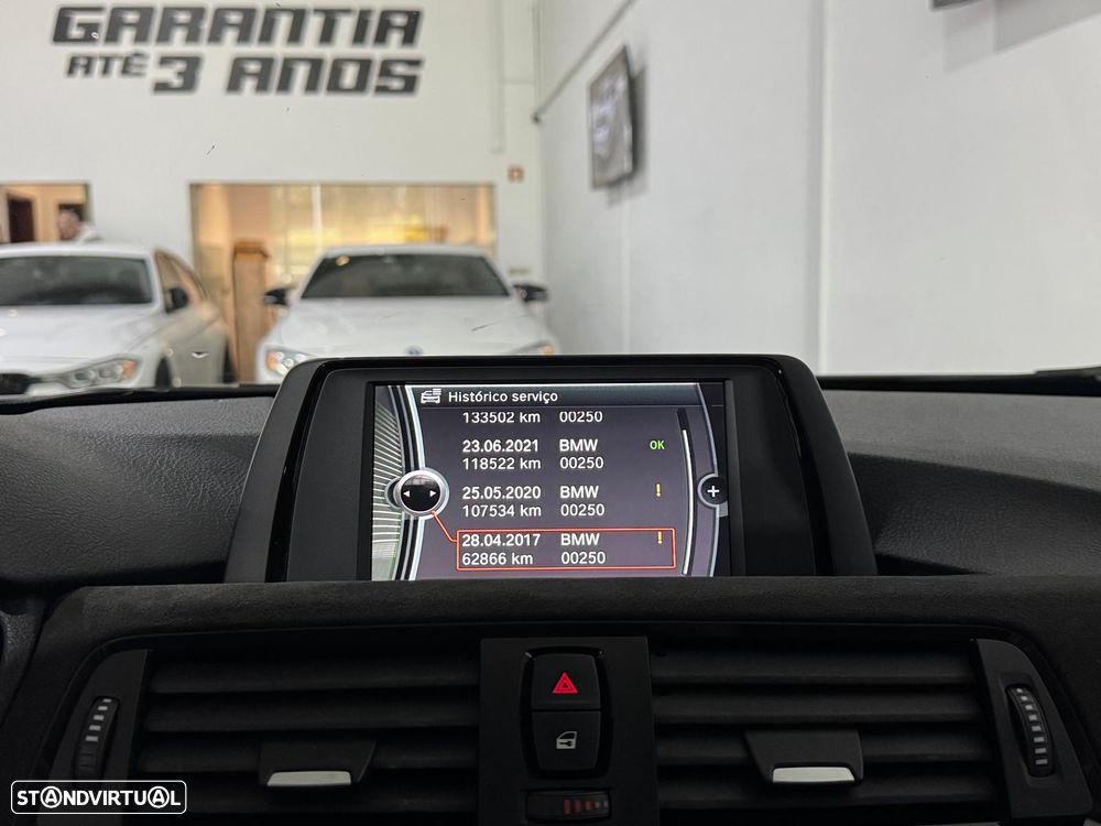 BMW 328 i Auto Pack M - 23