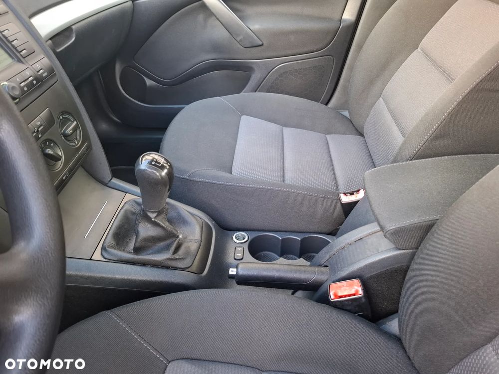 Skoda Octavia 1.4 Ambiente - 10