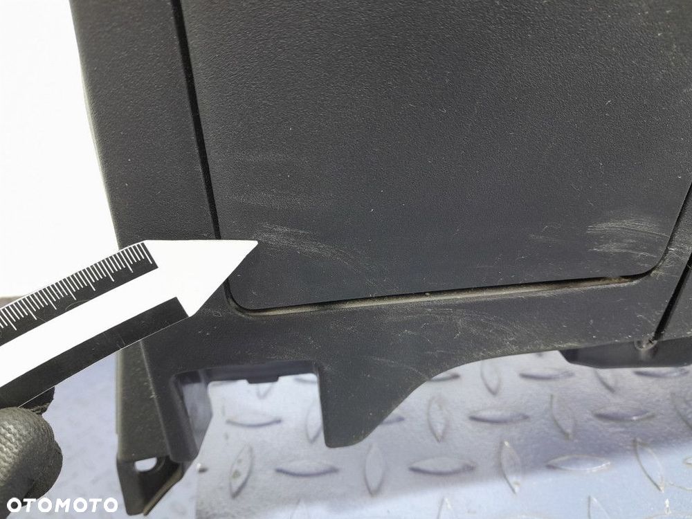 TOYOTA YARIS II LIFT SPÓD DESKI ROZDZIELCZEJ DOLNY KOKPIT - 9
