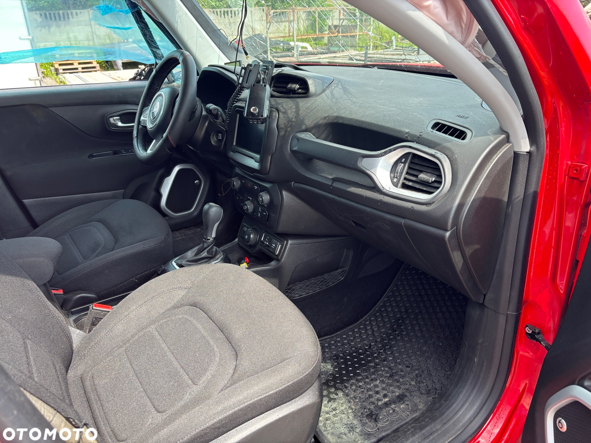 Jeep Renegade - 21