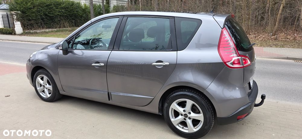 Renault Scenic 2.0 16V Bose Edition CVT - 17