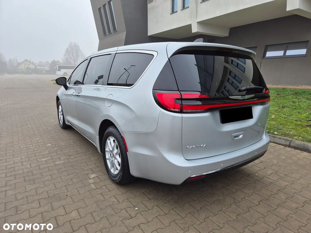 Chrysler Pacifica - 9
