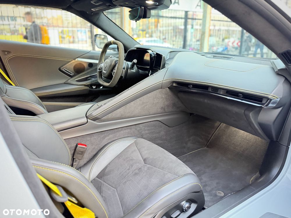 Chevrolet Corvette Stingray 3LT 6.2 V8 Automatik - 27