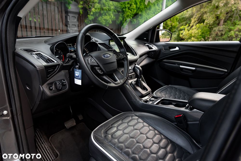 Ford Kuga 2.0 TDCi 4x4 Vignale - 19