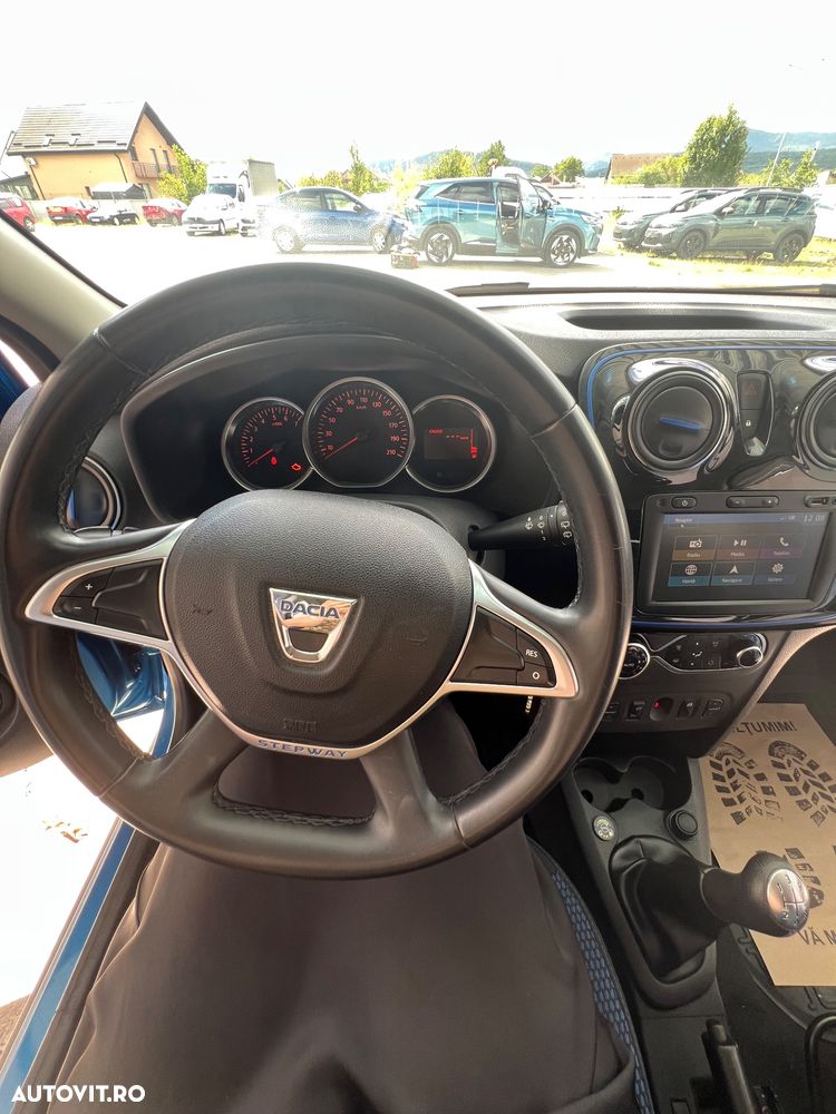 Dacia Sandero Stepway TCe 90 MT6 Comfort - 17