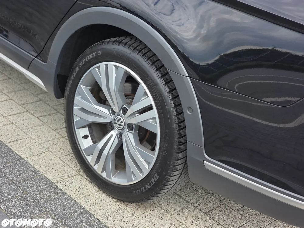 Volkswagen Passat Alltrack - 28