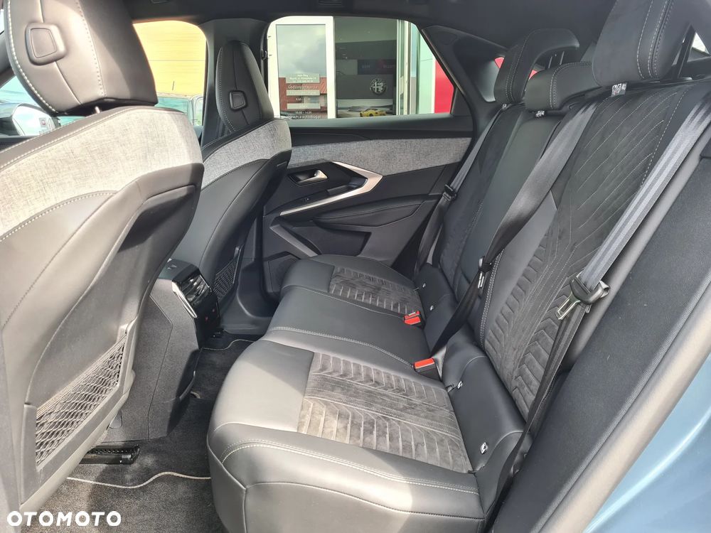 Peugeot 3008 1.2 PureTech mHEV GT S&S e-DCS6 - 15