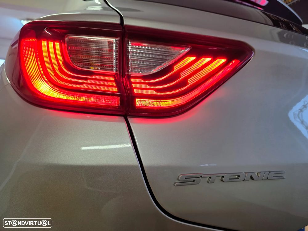 Kia Stonic 1.0 T-GDI Wave - 15