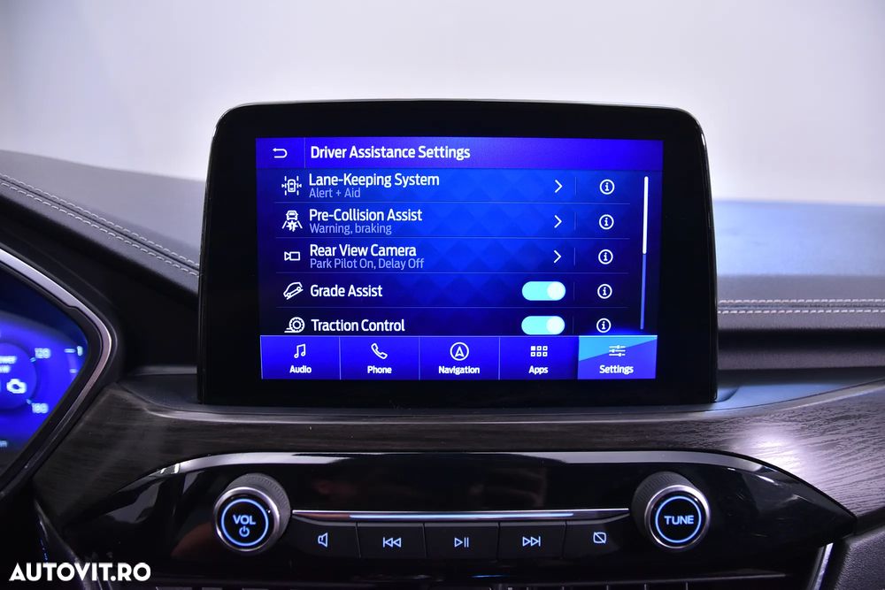 Ford Kuga - 21
