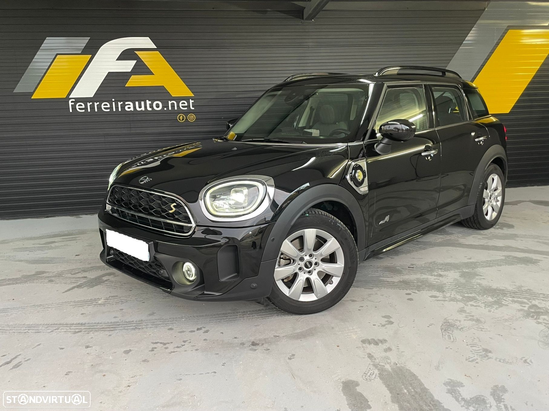 MINI Countryman Cooper SE Premium Essential Auto - 1