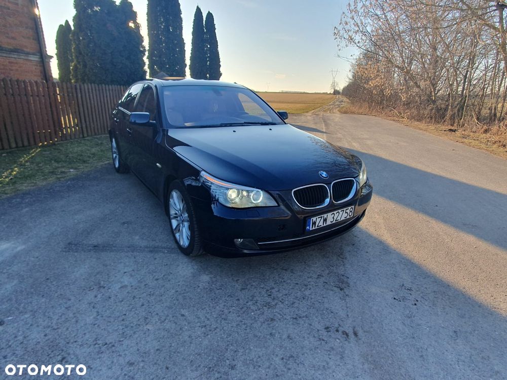 BMW Seria 5 525xi Edition Exclusive - 3