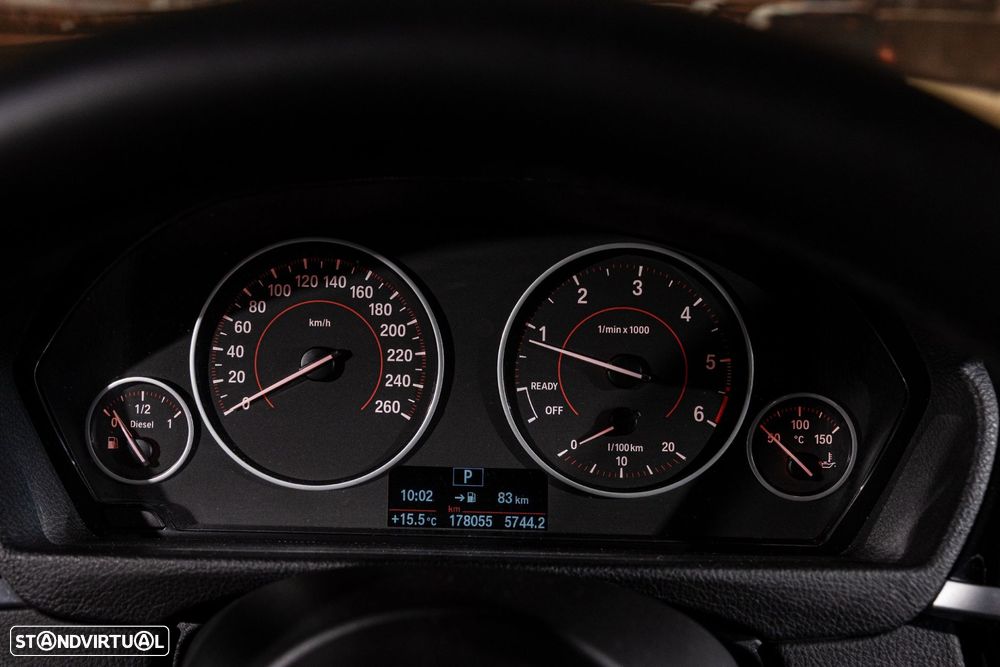 BMW 318 d Line Sport Auto - 11