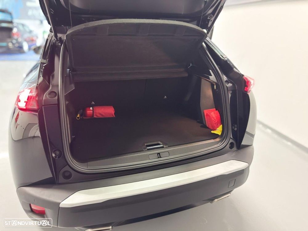 Peugeot 2008 1.2 PureTech GT Pack EAT8 - 36