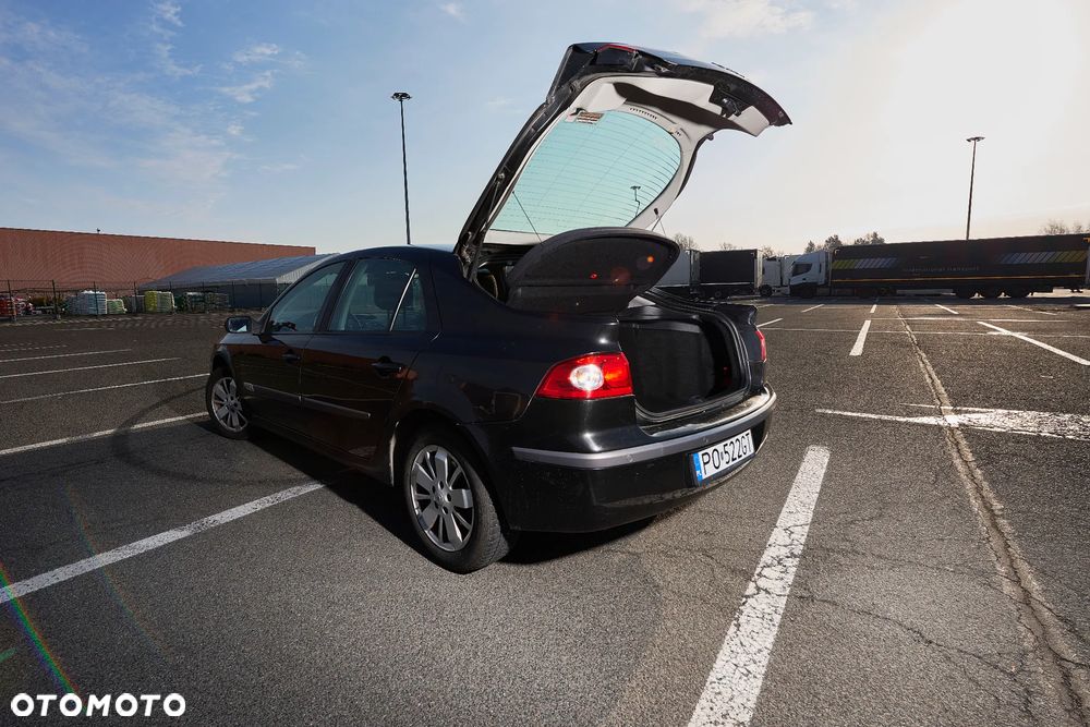 Renault Laguna 2.0 16V Expression - 9