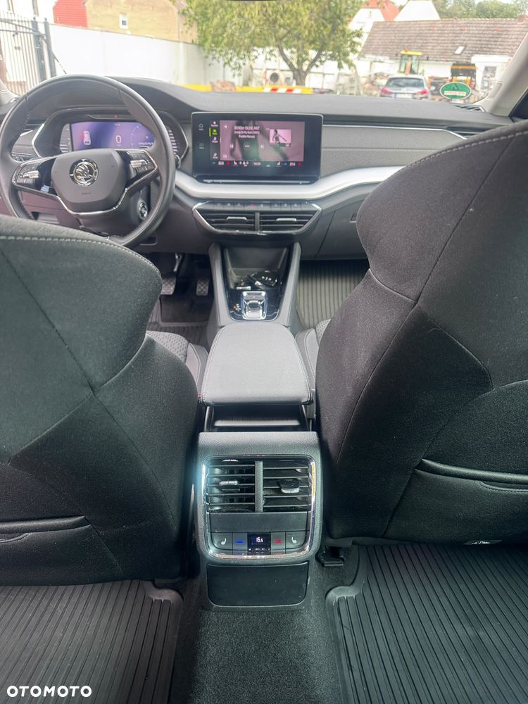 Skoda Octavia 2.0 TDI DSG First Edition - 33