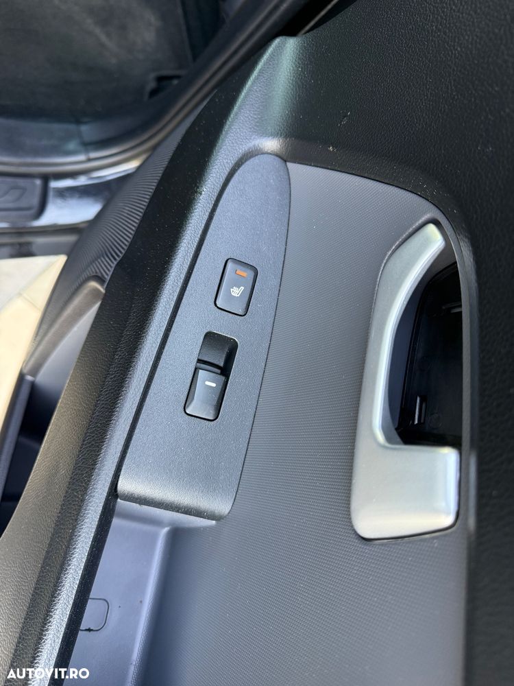 Kia Sportage 1.7 CRDI 2WD Attract - 12