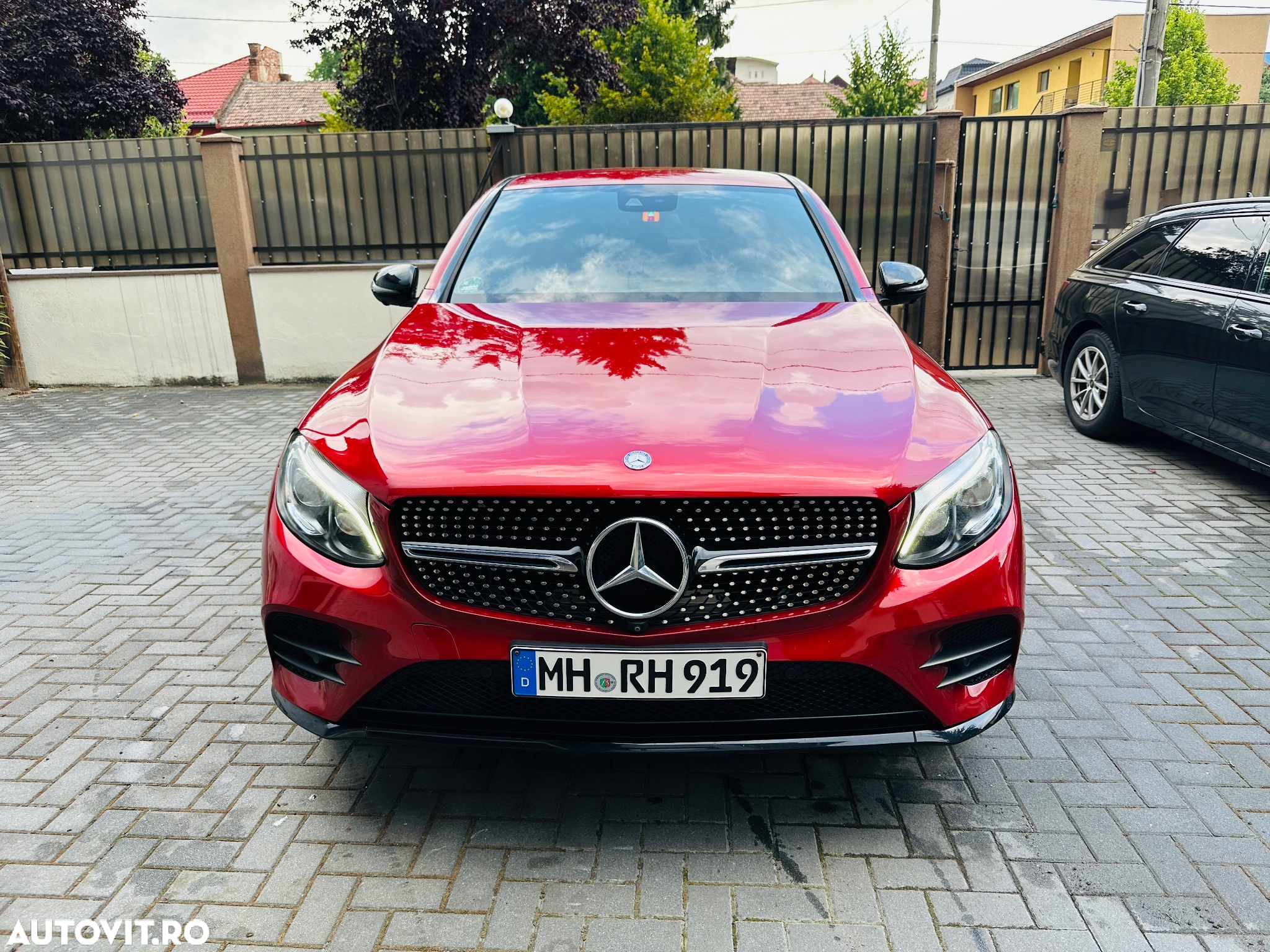 Mercedes-Benz GLC Coupe 250 4Matic 9G-TRONIC AMG Line - 5