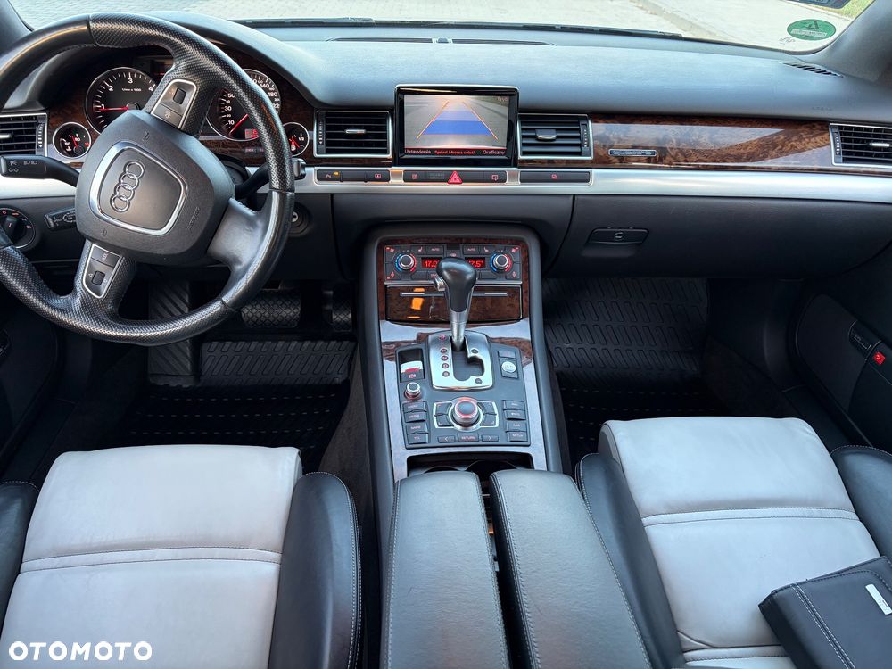 Audi A8 - 23