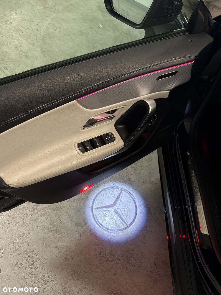 Mercedes-Benz CLA 220 7G-DCT - 11