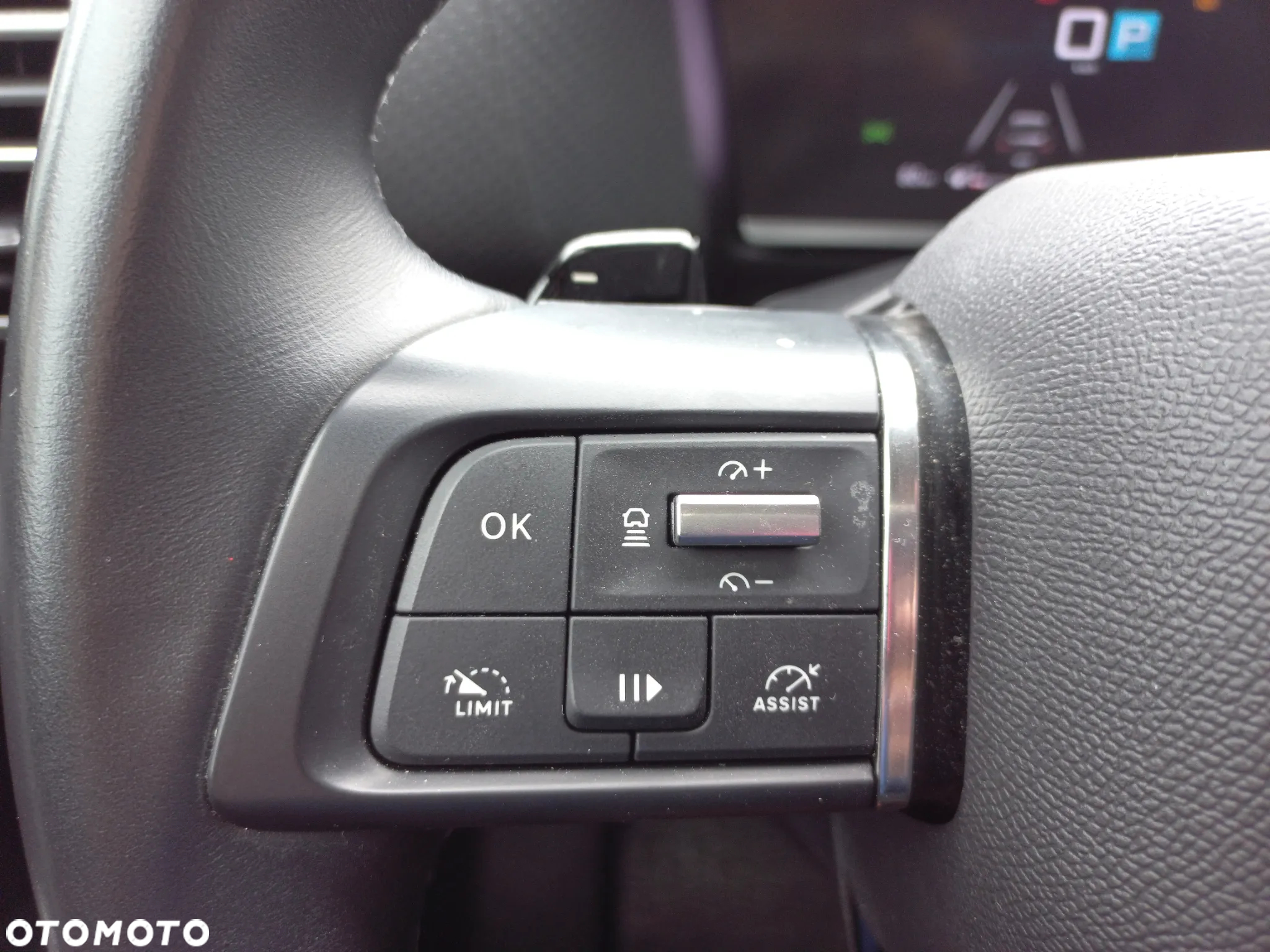 Citroën C4 1.2 PureTech Shine S&S EAT8 - 18