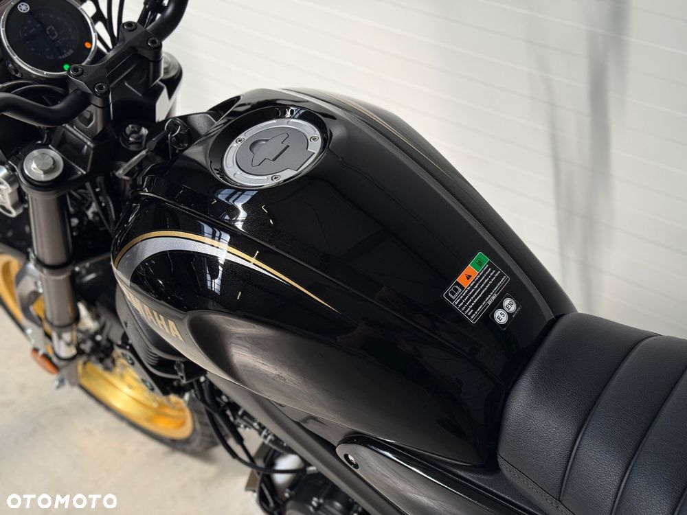 Yamaha XSR - 27