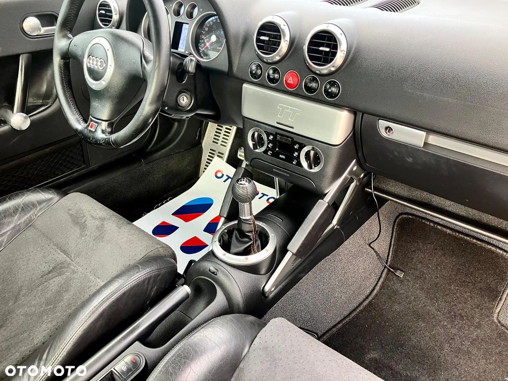 Audi TT Coupé - 22