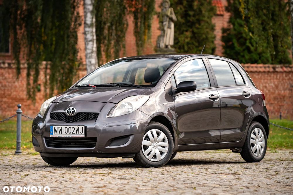 Toyota Yaris 1.0 Luna A/C - 1