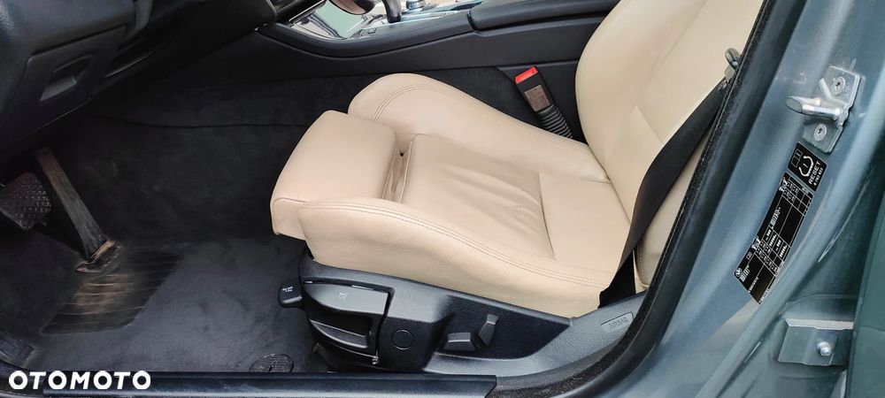 BMW Seria 5 535i xDrive - 4