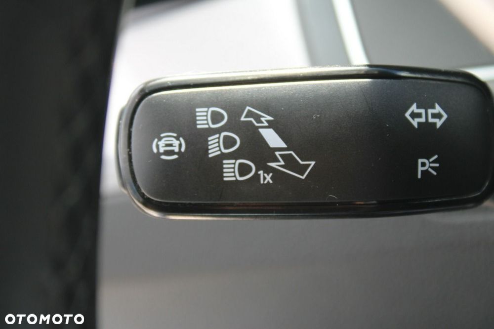 Volkswagen Passat - 22