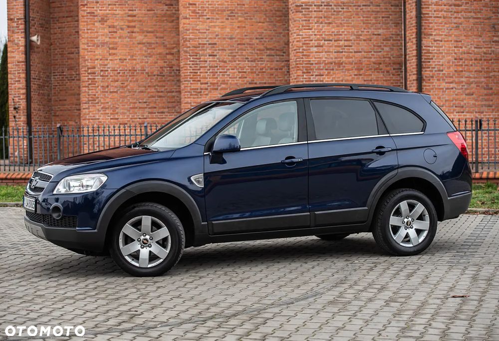 Chevrolet Captiva 2.4 2WD 7 Sitzer LS - 7