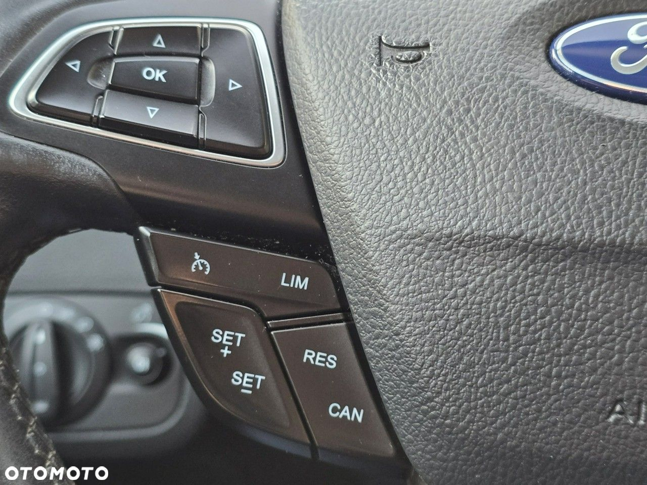 Ford Grand C-MAX - 26