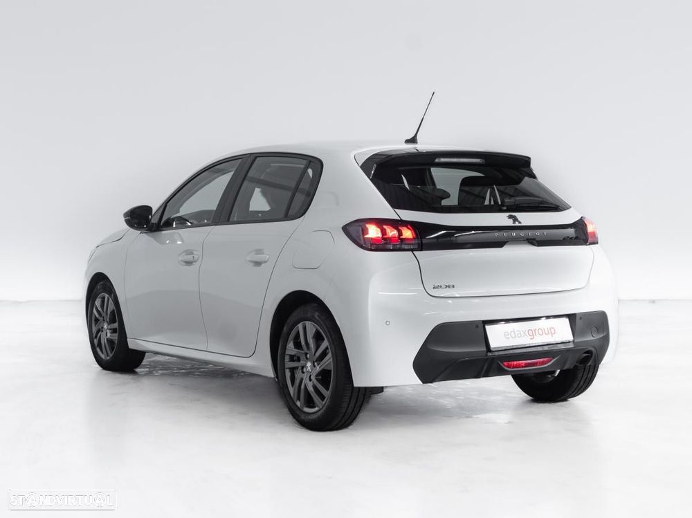 Peugeot 208 - 4