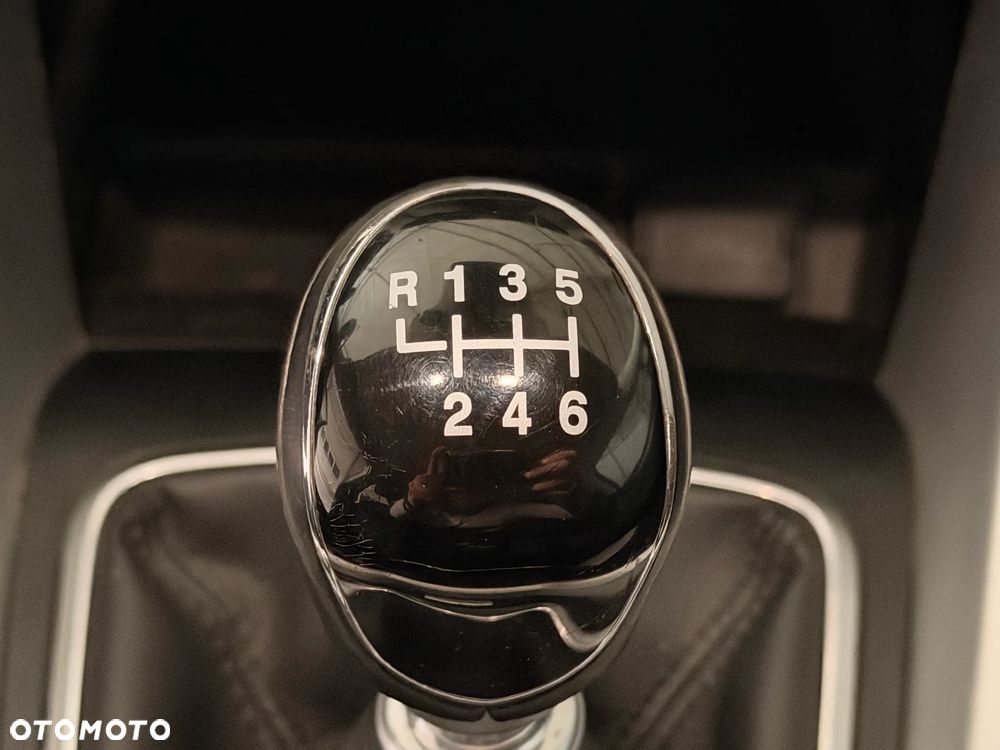 Ford Mondeo - 12