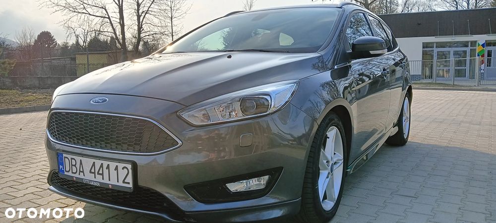 Ford Focus 1.5 TDCi DPF Start-Stopp-System ST-Line - 11