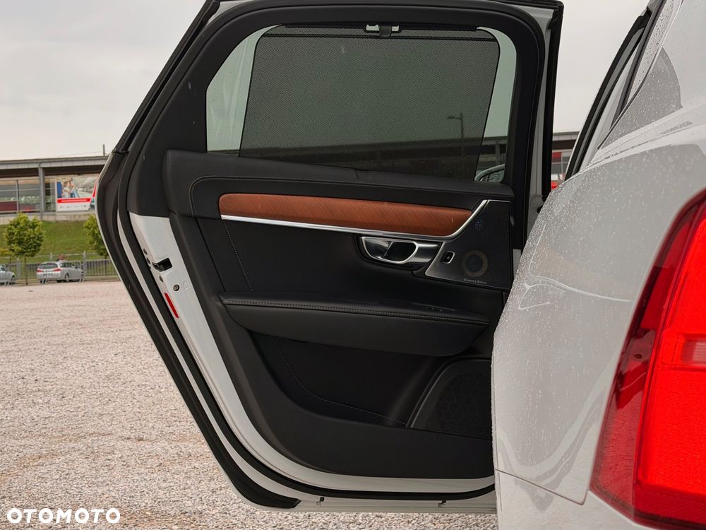 Volvo S90 D5 SCR AWD Inscription - 34