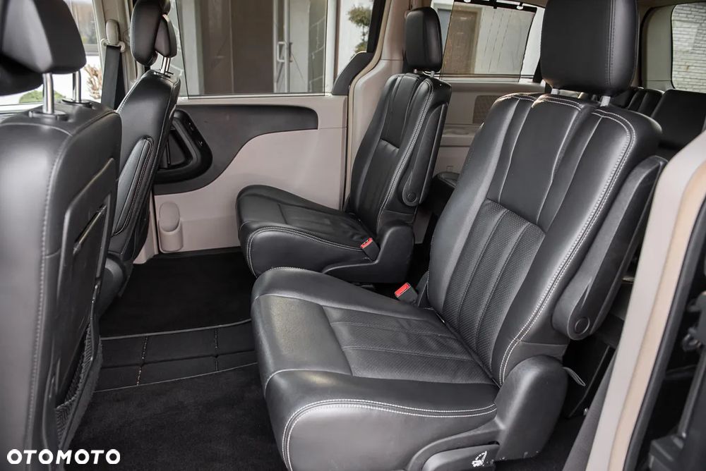 Lancia Voyager 3.6 Platinum - 18