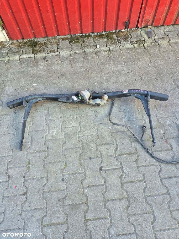Hak holowniczy do Volkswagen Tiguan 5NA092161F - 1