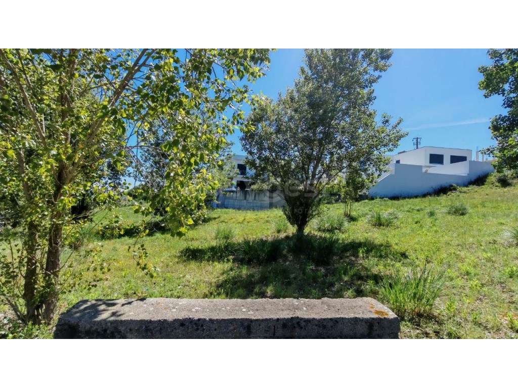 Lote de gaveto inserido em urbanização bem localizada - Grande imagem: 5/6