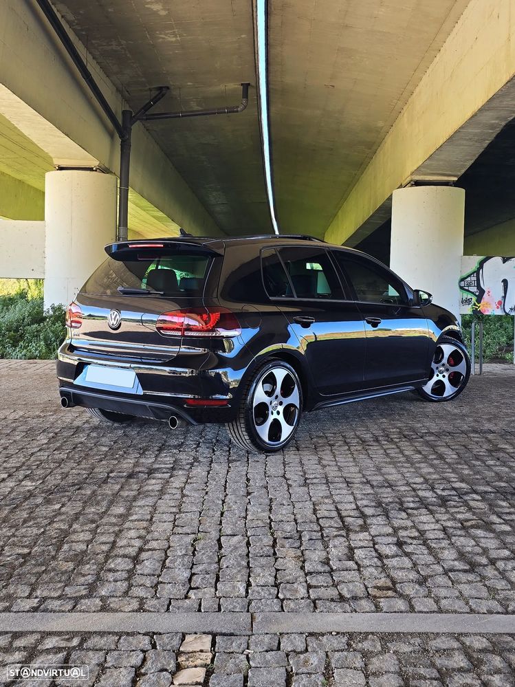 VW Golf 2.0 TSi GTI DSG - 4